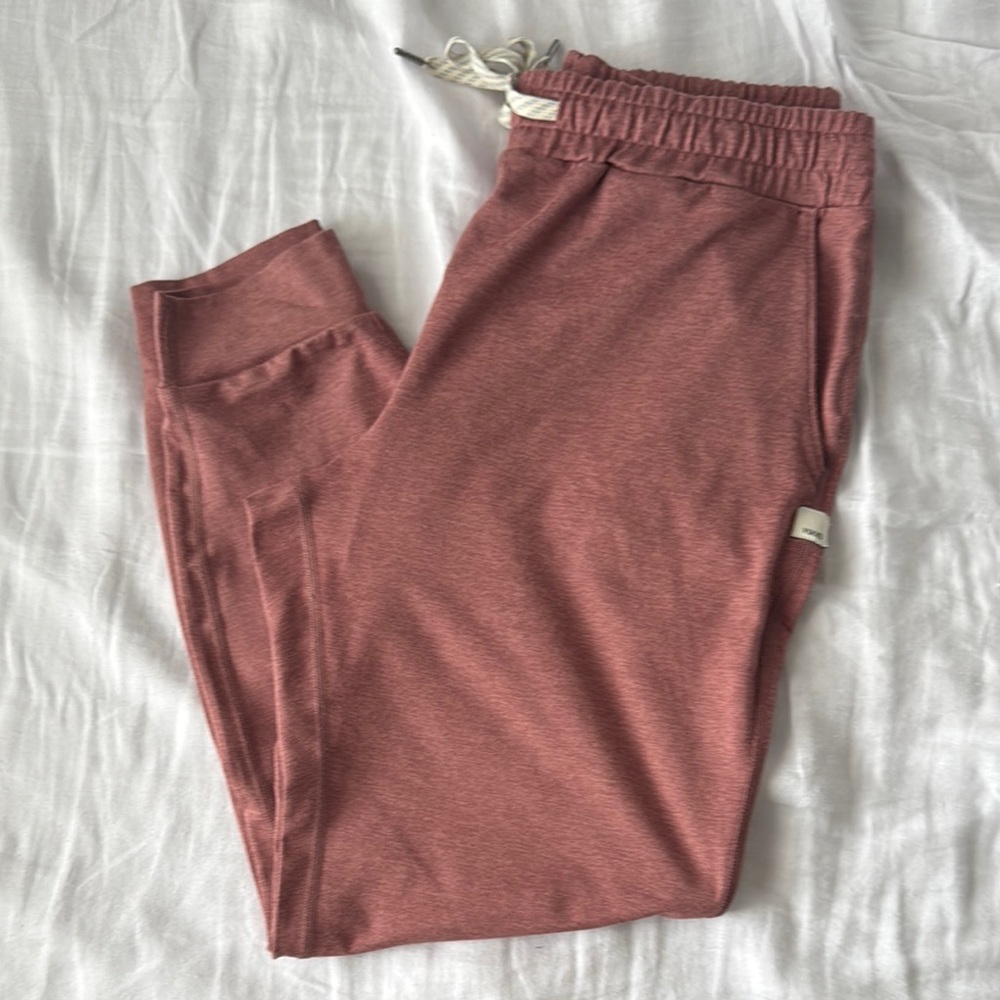 Vuori Jogger Sweatpants with Elastic Waistband